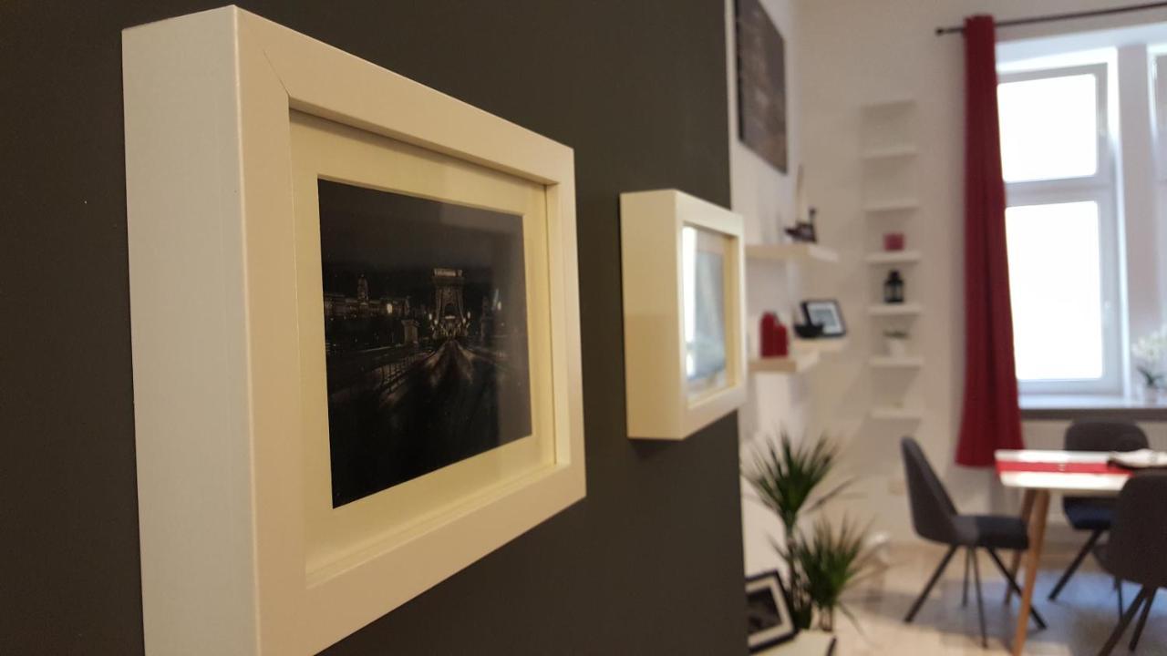 Apartamento Home, Far Away From 2 *