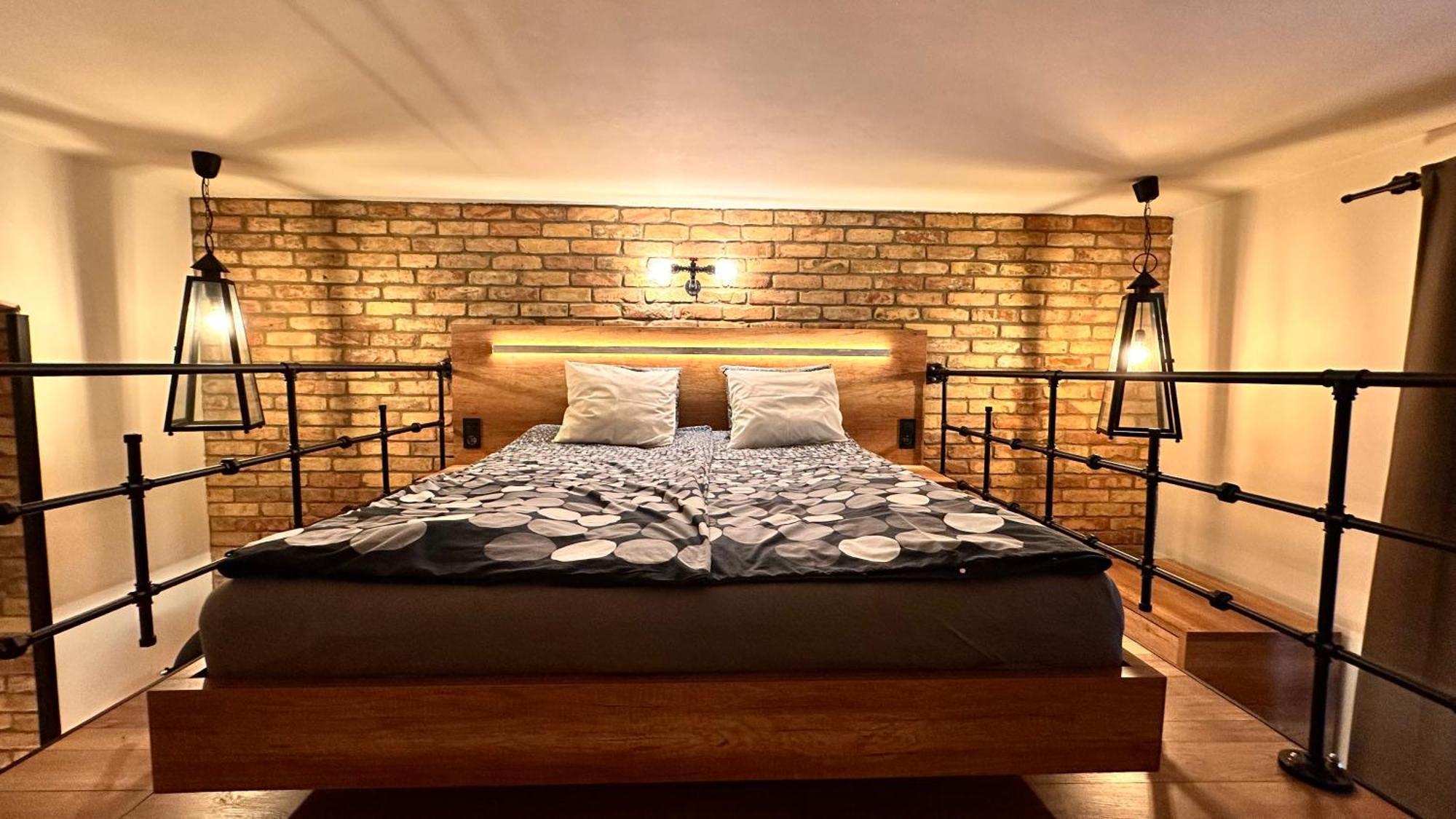 Home, Far Away From 2 * Budapest